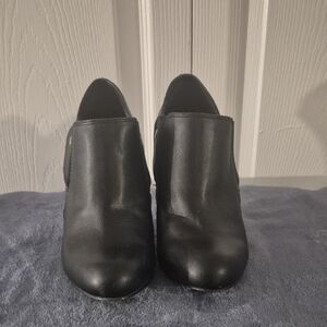 Covington Elegant Black Women's Shoes